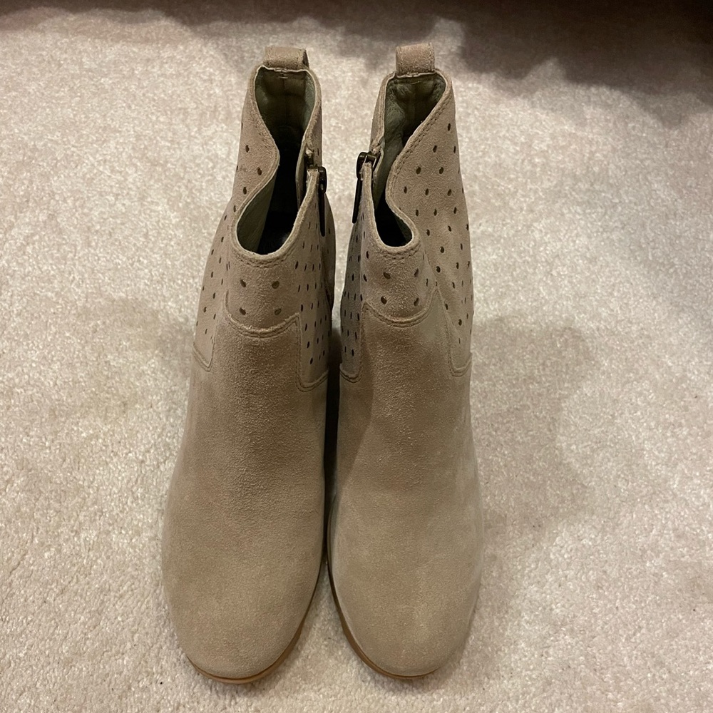 Sorel Studded Uptown Boots—NWT